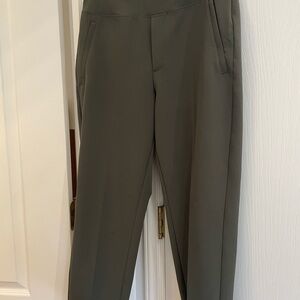 Athleta Endless Pant, 6P, Olive